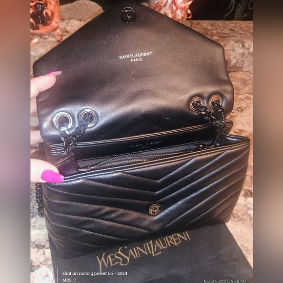 Saint Laurent Black Quilted Leather Bag Gorgeous Solid Triple Black Excellent - Picture 8 of 12